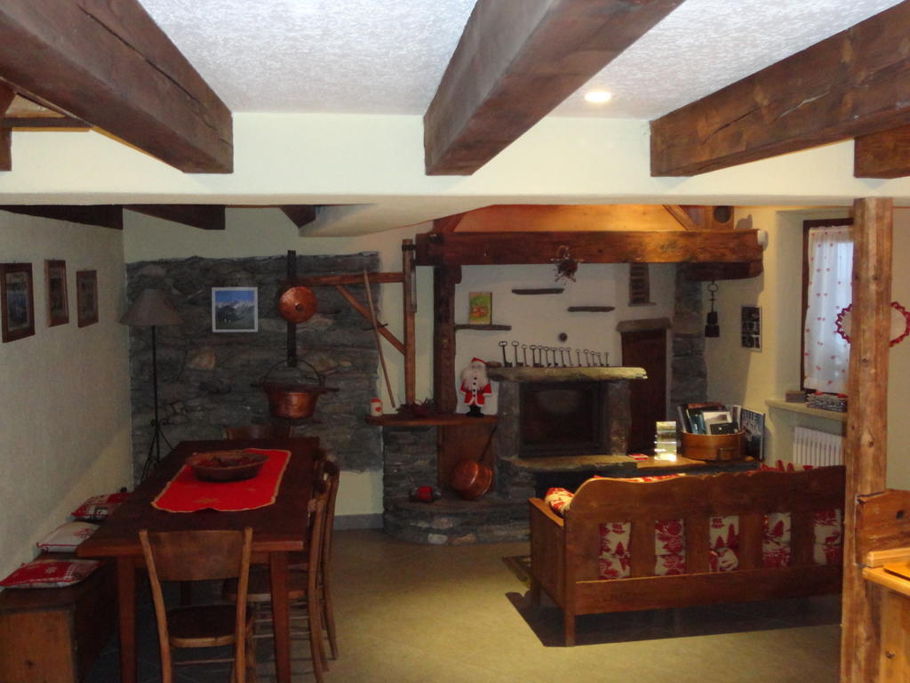 Les Chevreuils Bed & Breakfast Introd Exterior photo