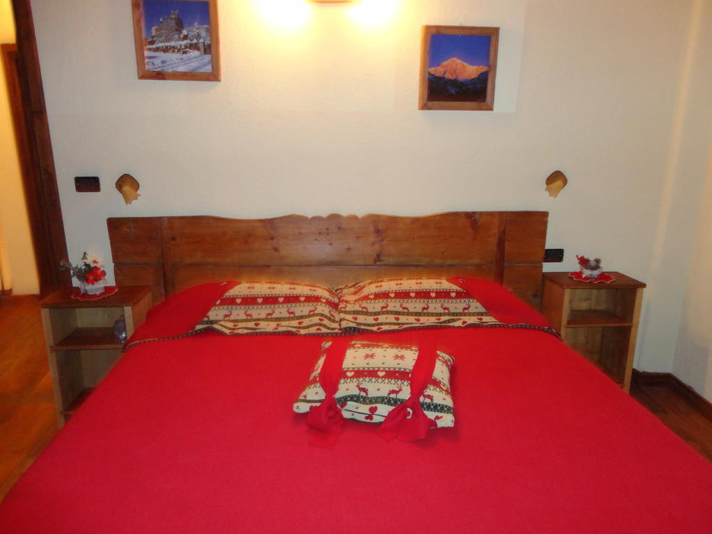 Les Chevreuils Bed & Breakfast Introd Room photo